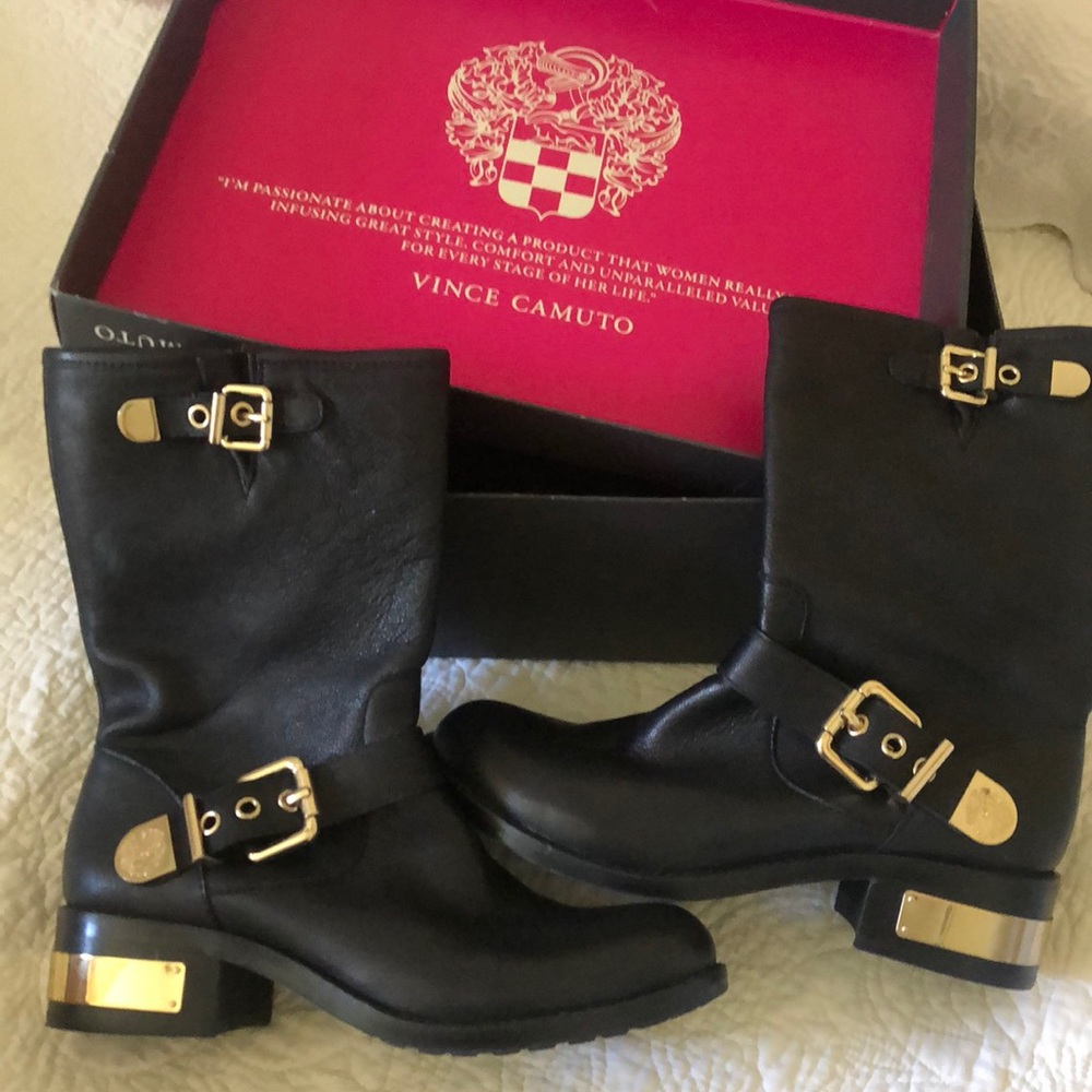 NWOT Vince Camuto Winchell Moto Boot